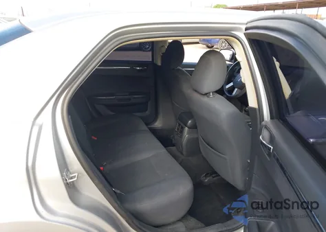 2010 Chrysler 300 Touring from USA, damaged, VIN 2C3CA4CD1AH198590